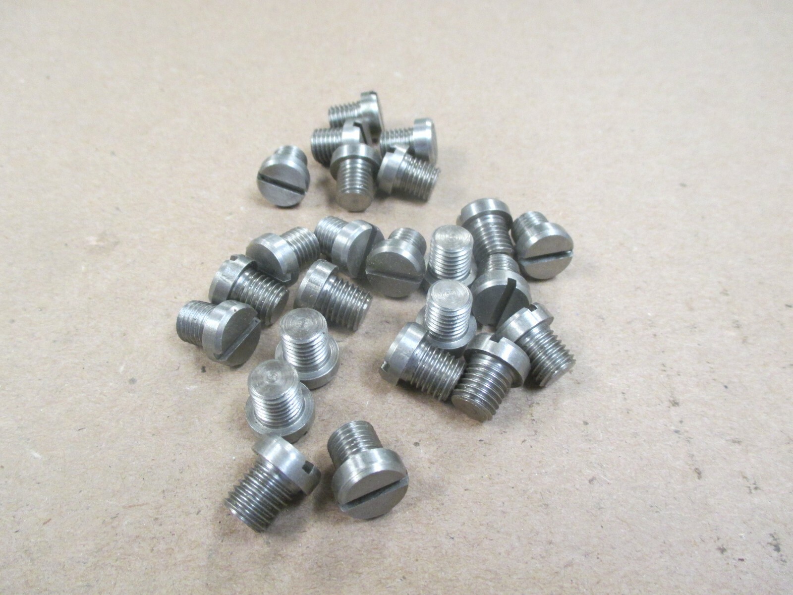 Picture of US Shop Tool CP-SCLMPSCRW1-S Clamp Screw For S Style Collet Pad
